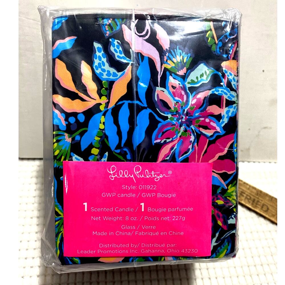 NEW Lilly Pulitzer Printed Scented Candle Onyx Paradise Glow accessor 8 oz